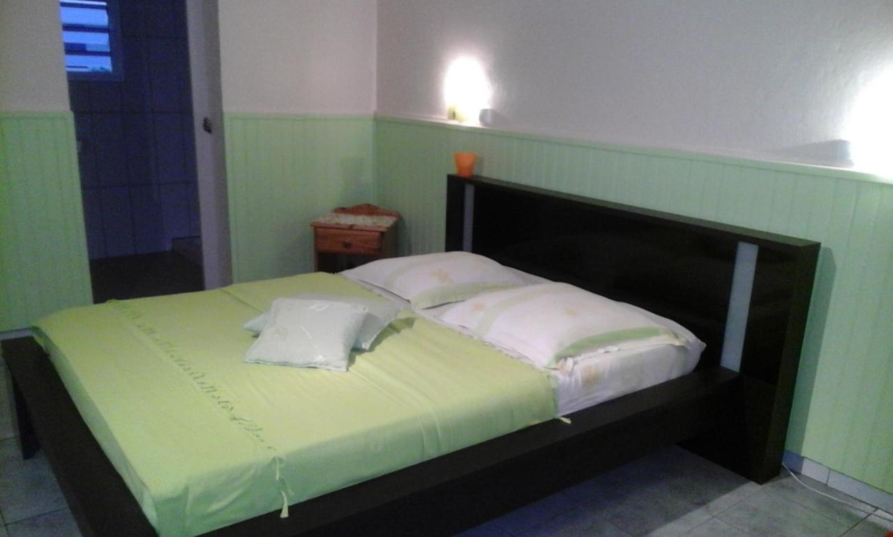실라오스 Petite Fleur De Lentilles B&B 외부 사진