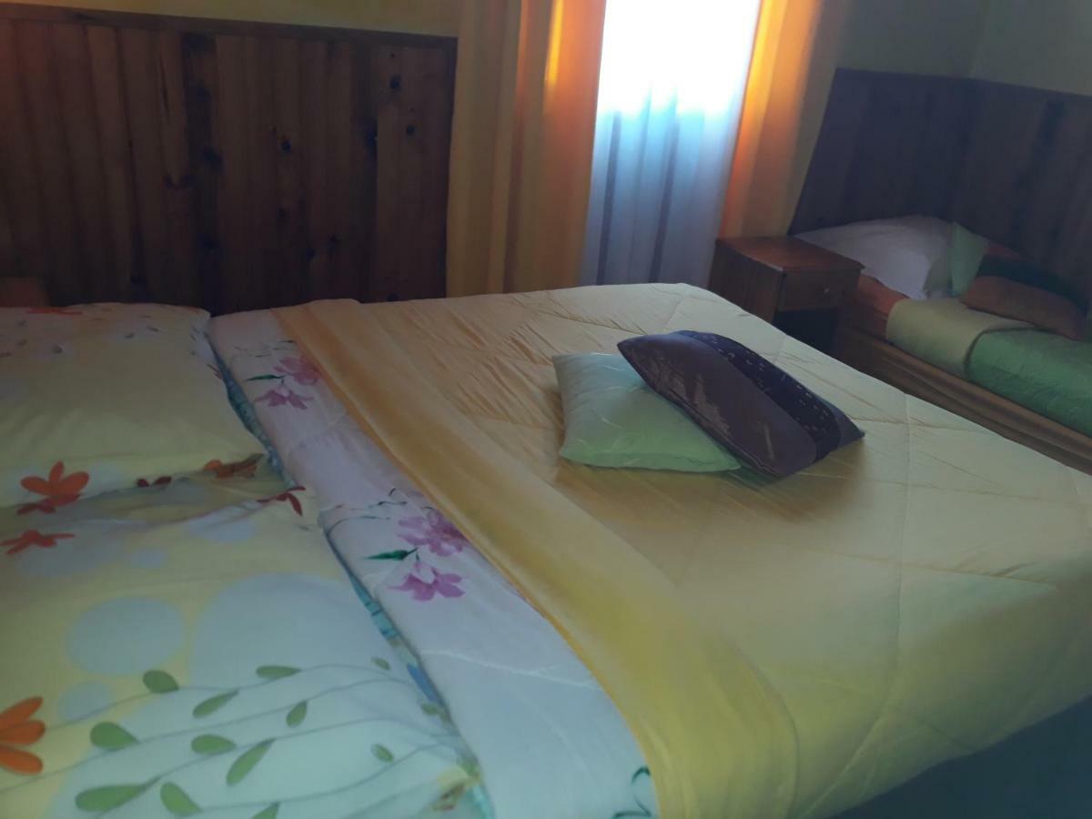실라오스 Petite Fleur De Lentilles B&B 외부 사진